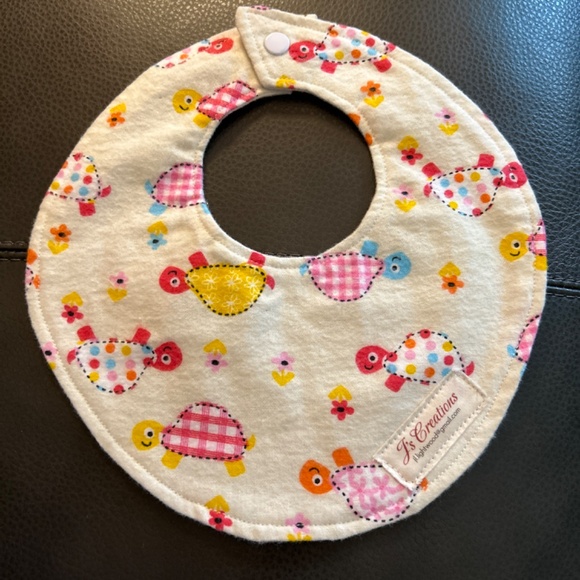 BIB & STROLLER STRAP COVERS Flannel Gift Set - Picture 4 of 4